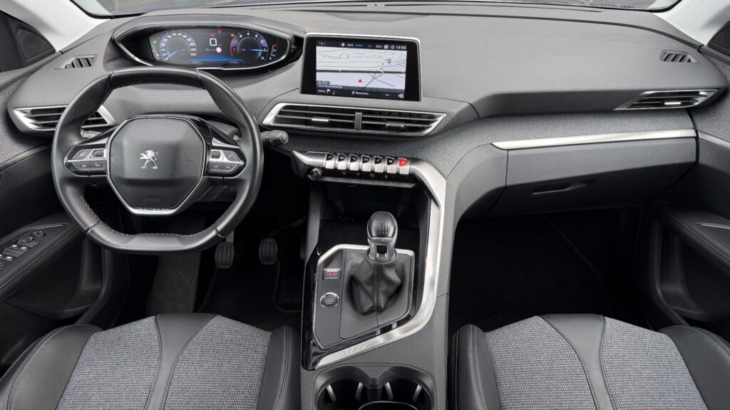 Le Peugeot 5008 : un SUV pensé pour les familles
