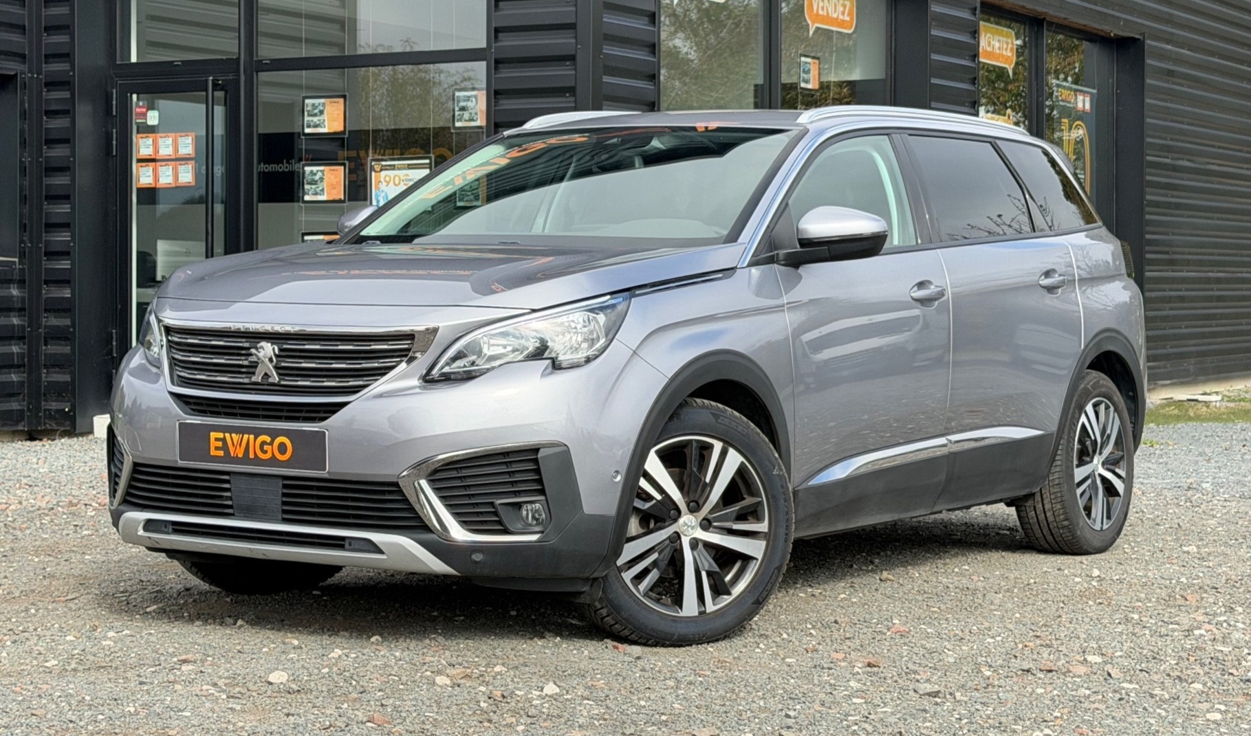 Le Peugeot 5008 : un SUV pensé pour les familles